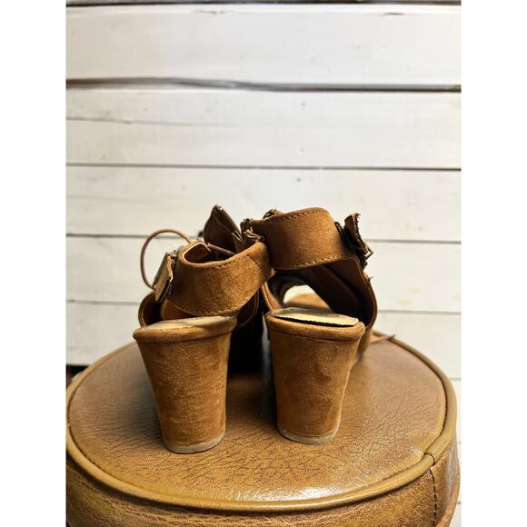 Cute Women's Brown Platform Shoes from SO Company Est. 2007 - Picture 6 of 6